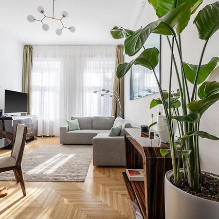 Aviator Luxury Apartment Budapeste Exterior foto